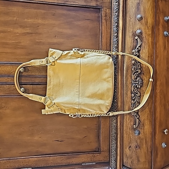 Cynthia Rowley used strap bag - Picture 5 of 13